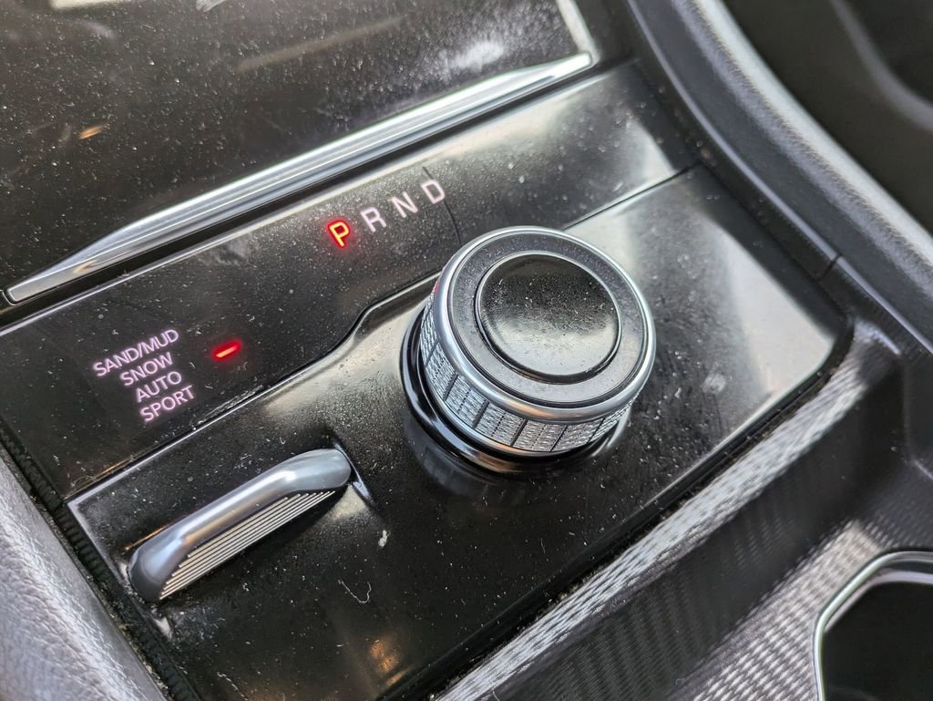 Used 2024 Jeep Grand Cherokee L Limited w/ Luxury Tech Group II AWD/4WD image 20