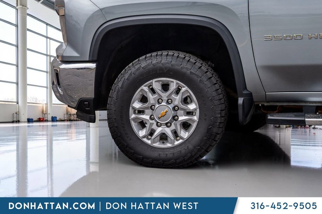 Used 2024 Chevrolet Silverado 3500 LT w/ All Star Edition AWD/4WD image 33