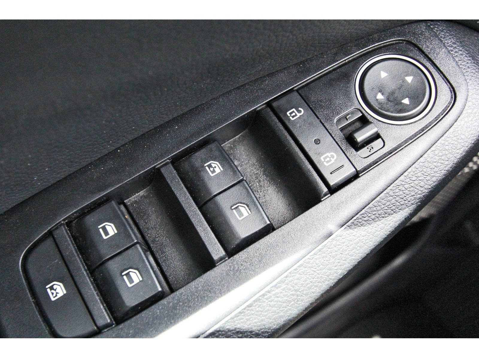 Used 2023 Kia Seltos SX AWD/4WD image 21