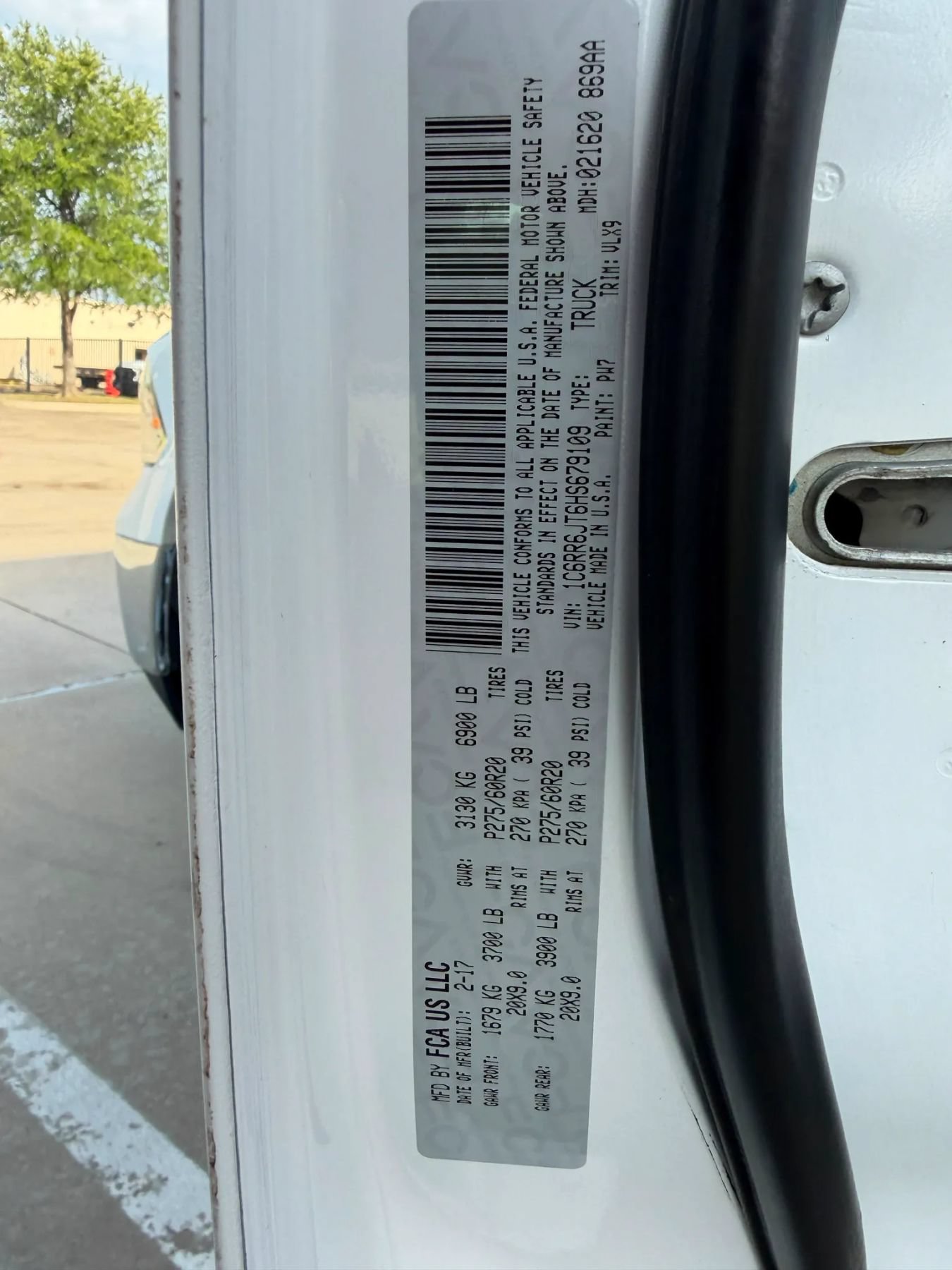 Used 2017 RAM 1500 Laramie RWD image 30