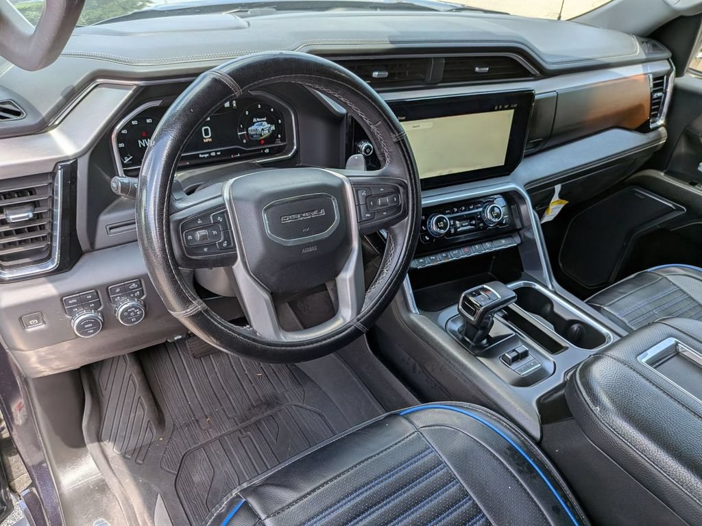 Used 2022 GMC Sierra 1500 Denali AWD/4WD image 16