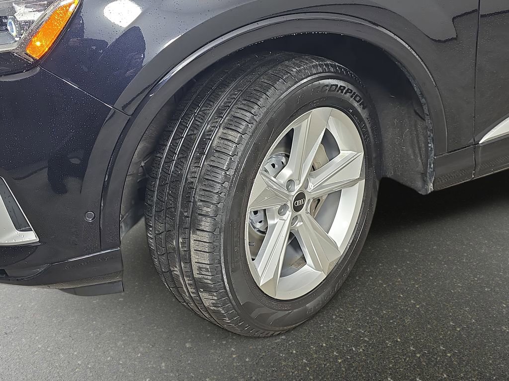 Used 2021 Audi Q7 3.0T Premium w/ Convenience Package image 38