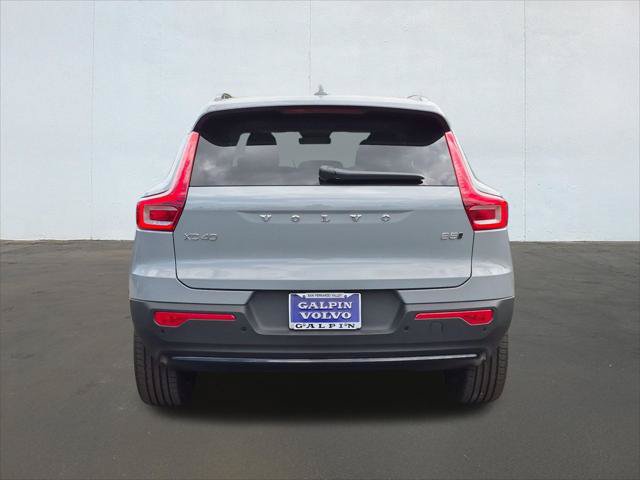 New 2026 Volvo XC40 B5 Plus w/ Protection Package Premier AWD/4WD image 5