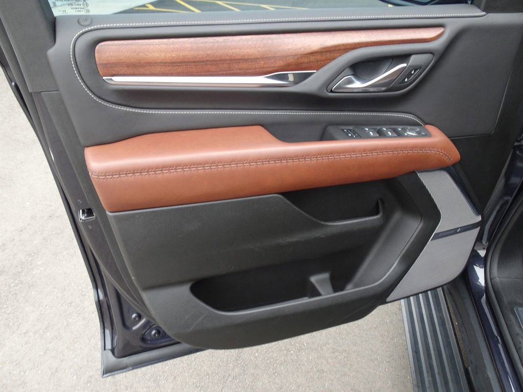 Used 2023 GMC Yukon Denali Ultimate w/ LPO, Floor Liner Package image 14