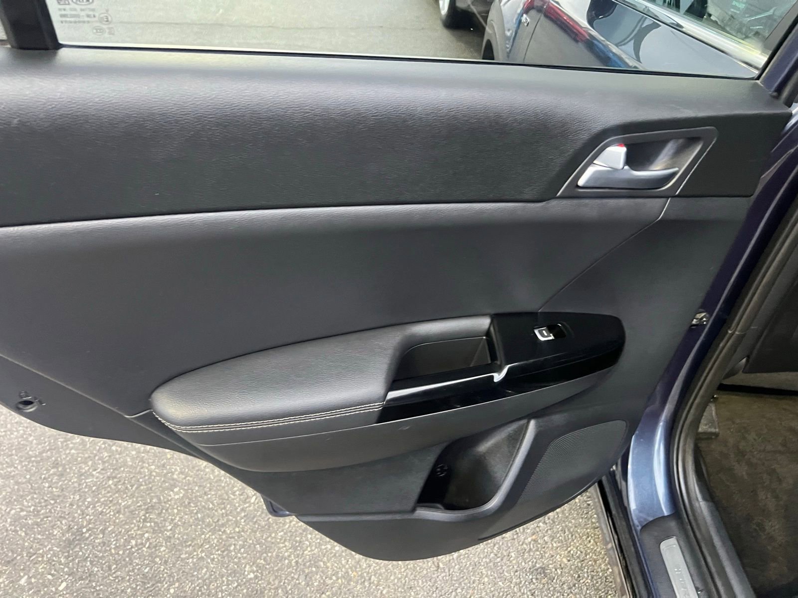 Used 2020 Kia Sportage SX image 28