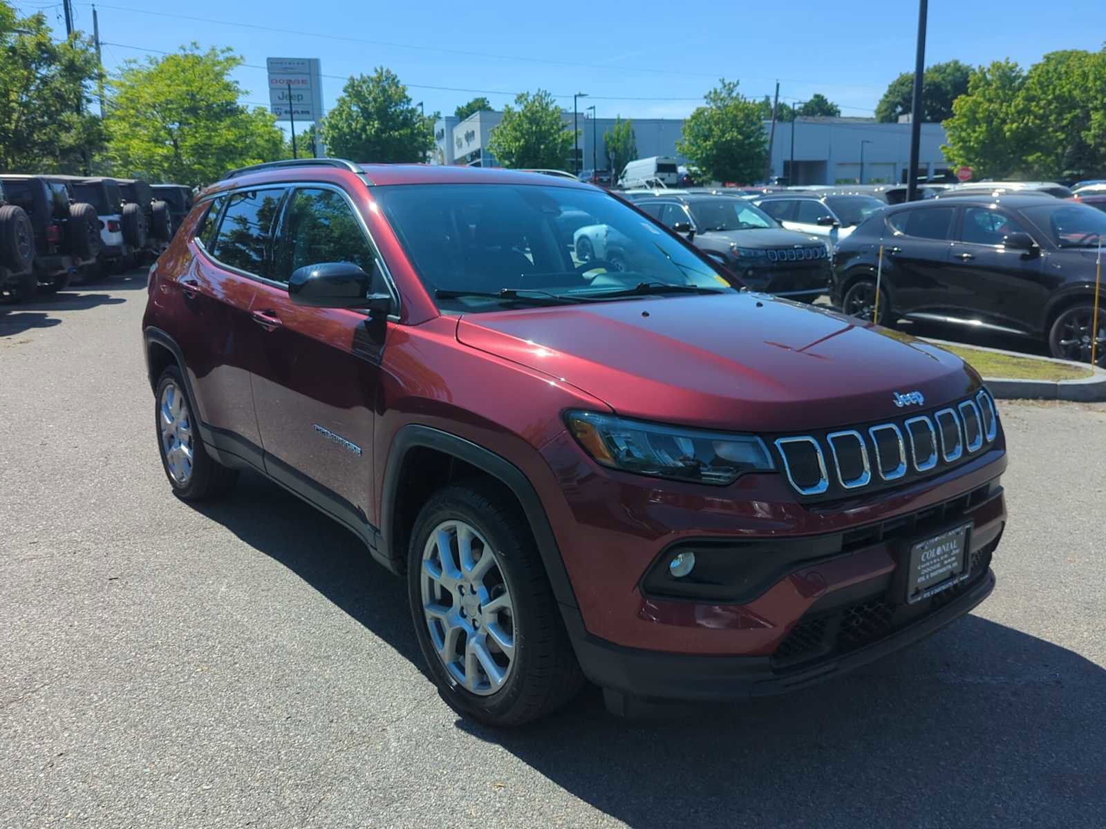 Used 2022 Jeep Compass Latitude AWD/4WD image 8