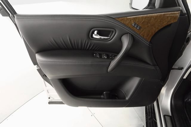 Used 2017 INFINITI QX80 4WD image 30