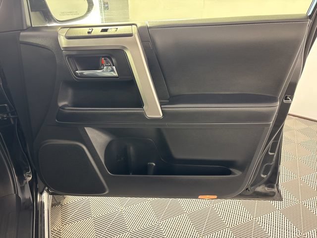 Used 2023 Toyota 4Runner Limited AWD/4WD image 44