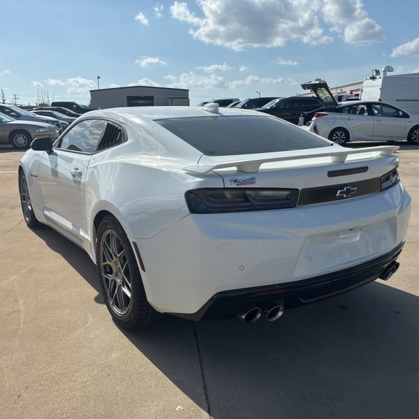 Used 2018 Chevrolet Camaro SS w/ Redline Edition RWD image 4