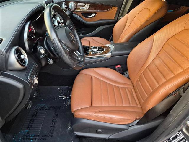 Used 2019 Mercedes-Benz GLC 300 4MATIC image 16