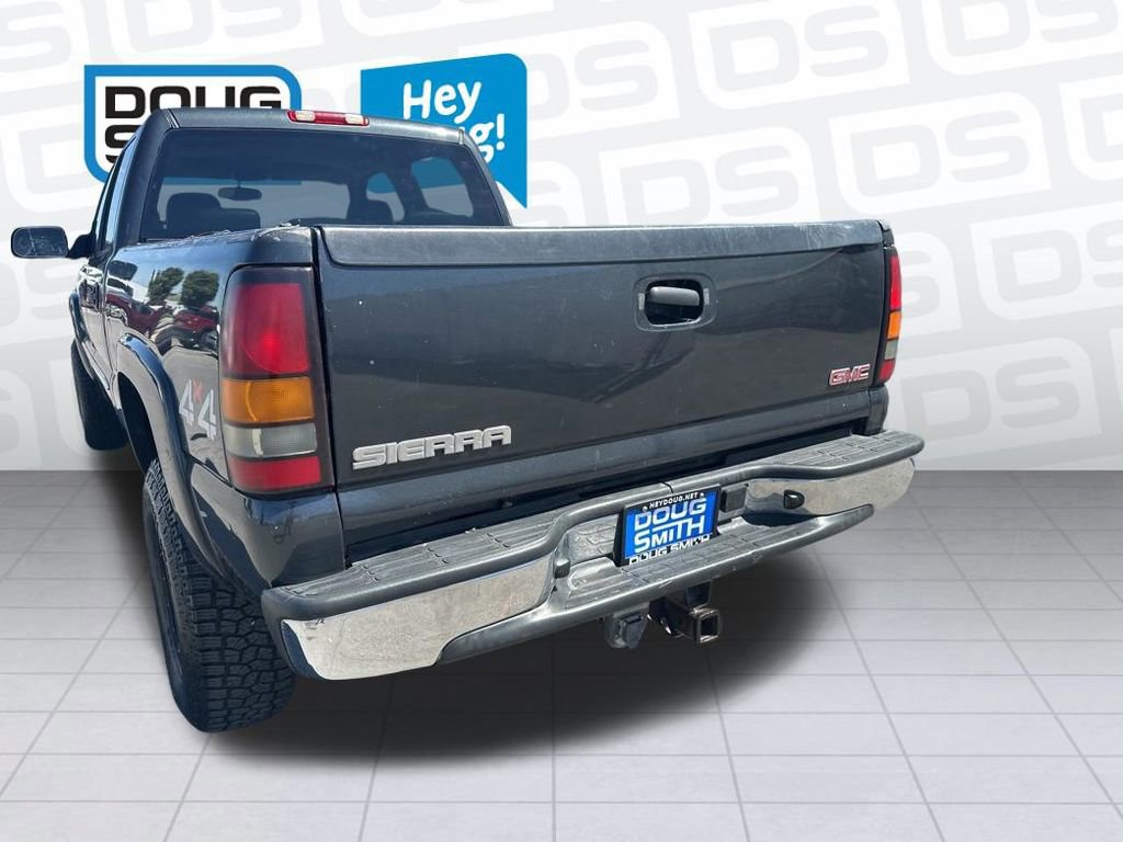 Used 2004 GMC Sierra 2500 SLT w/ Skid Plate Package AWD/4WD image 5