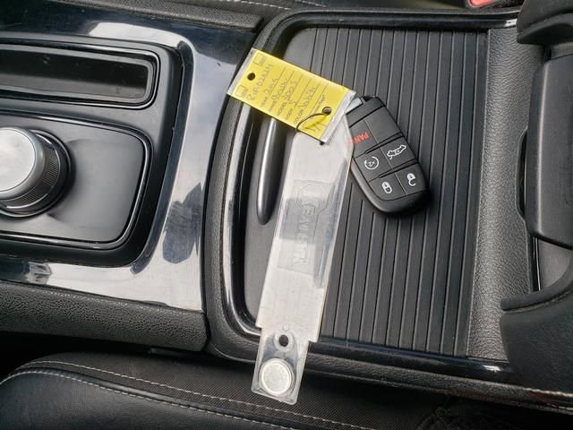 Used 2019 Chrysler 300 S image 26