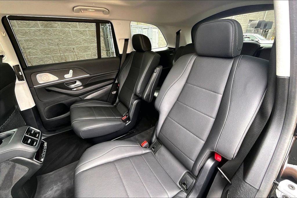 Certified 2024 Mercedes-Benz GLS 450 4MATIC image 28