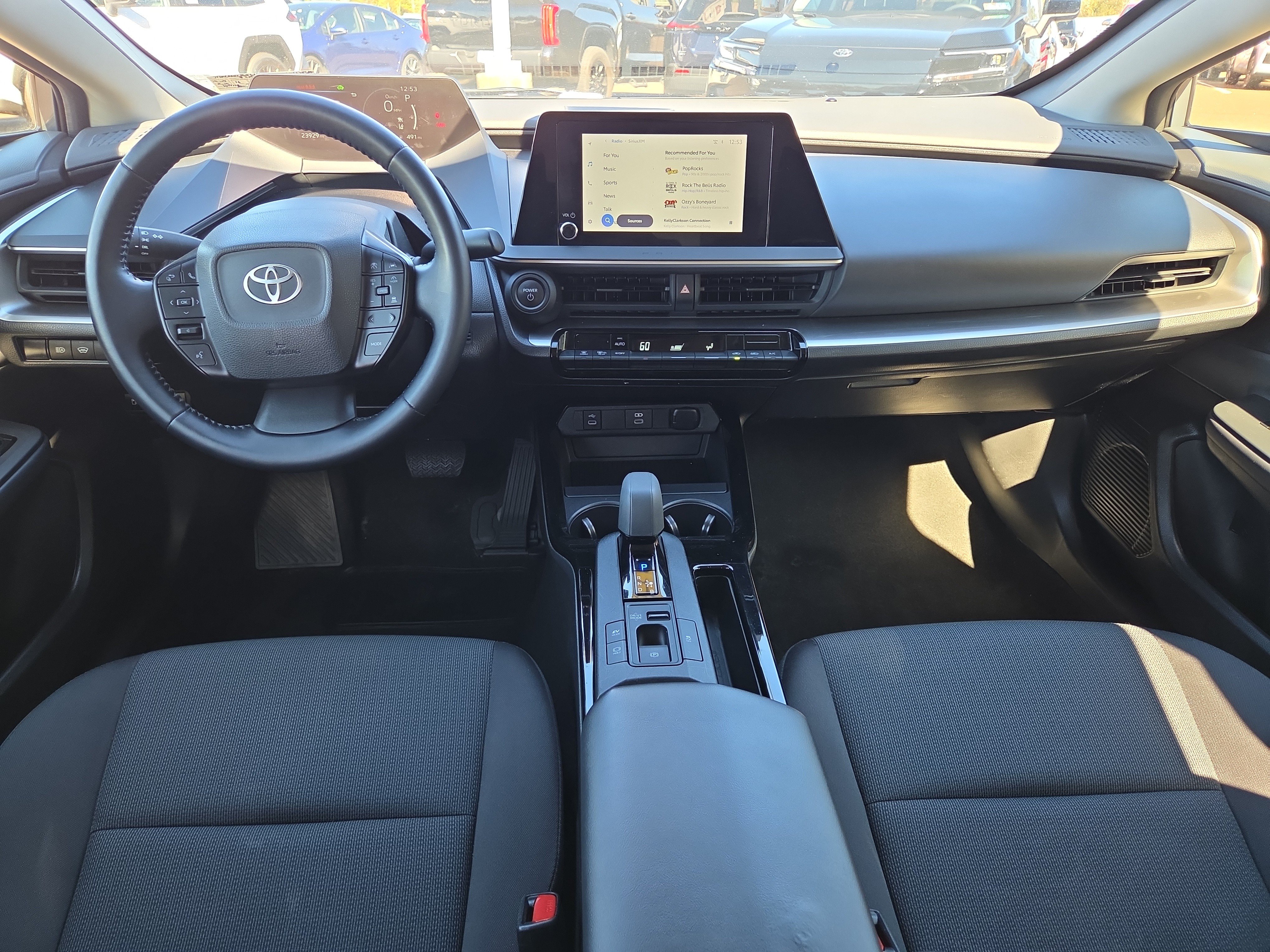 Certified 2025 Toyota Prius LE FWD image 19