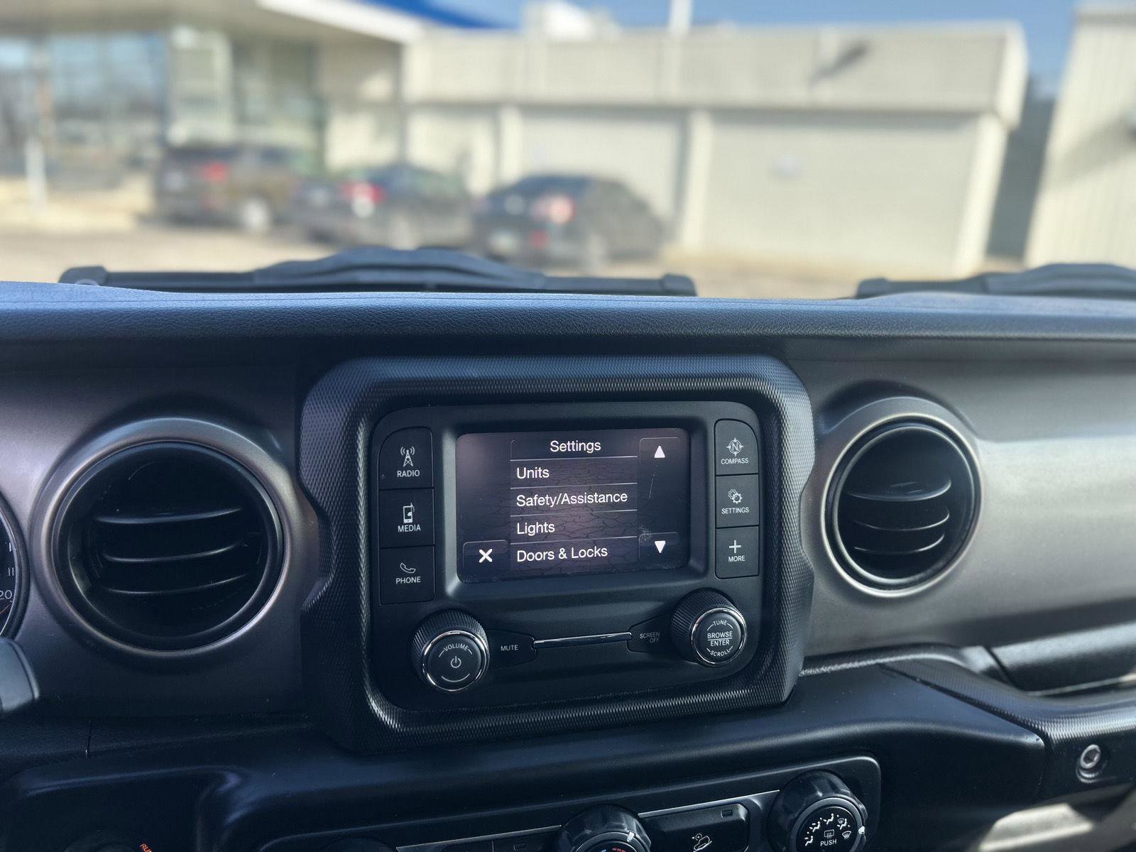 Used 2020 Jeep Wrangler Unlimited Sport S image 14