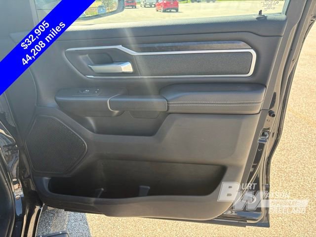 Used 2023 RAM 1500 4x4 Crew Cab image 33