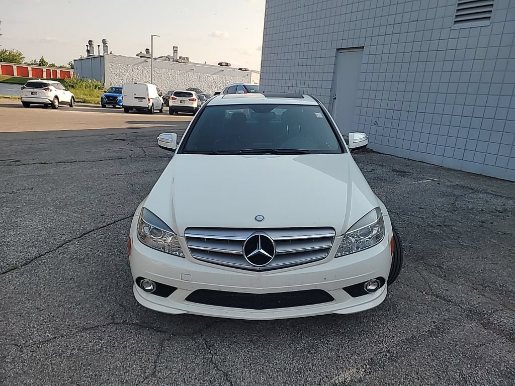 Used 2009 Mercedes-Benz C 300 Sedan image 4