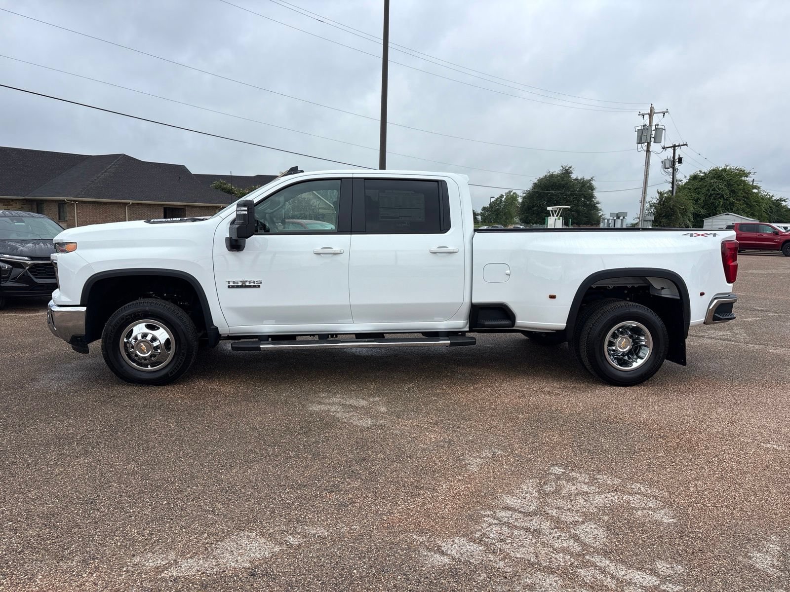 New 2026 Chevrolet Silverado 3500 LT w/ Texas Edition AWD/4WD image 2