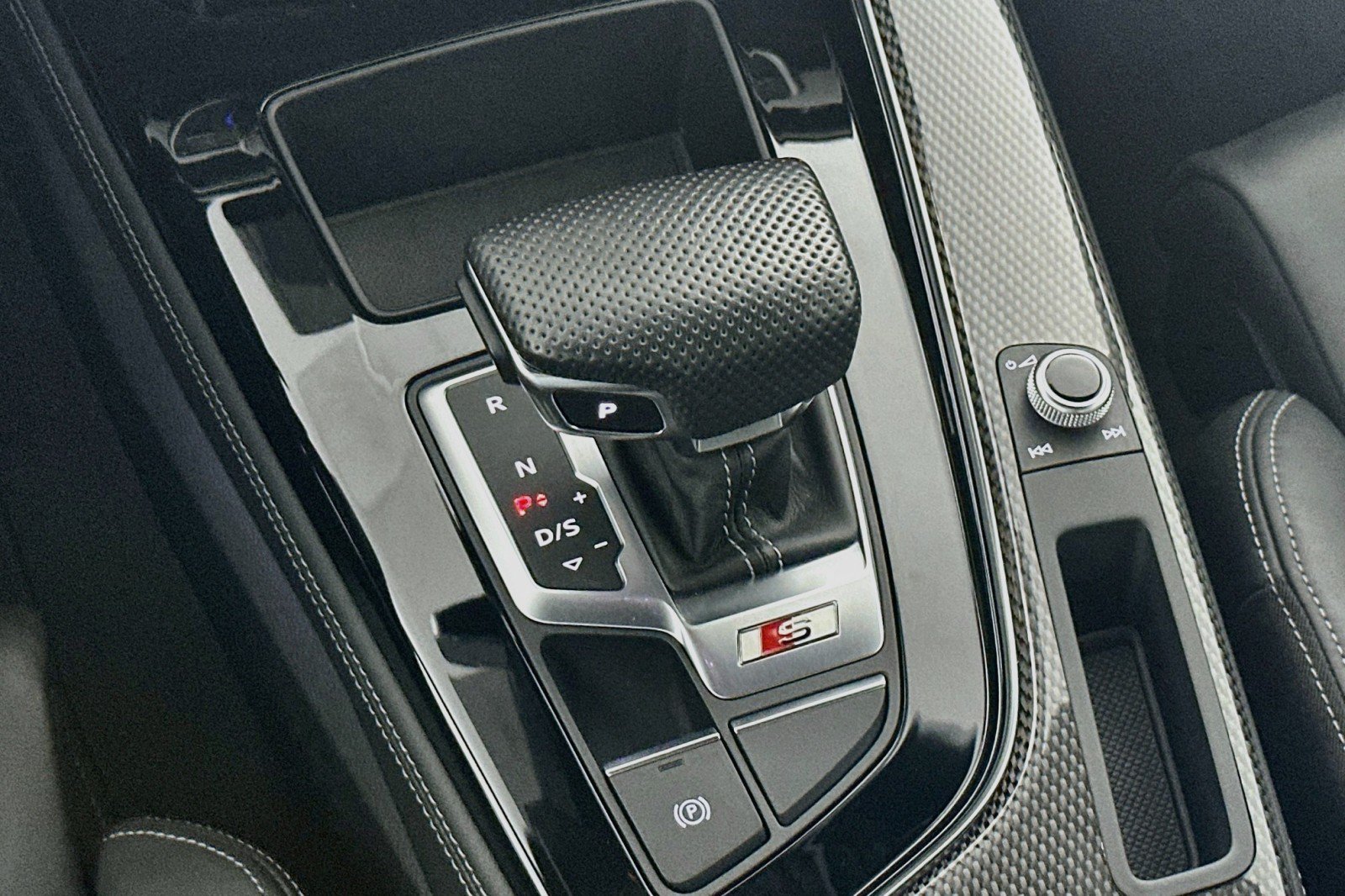 Used 2023 Audi S4 Premium Plus w/ Premium Plus Package AWD/4WD image 7
