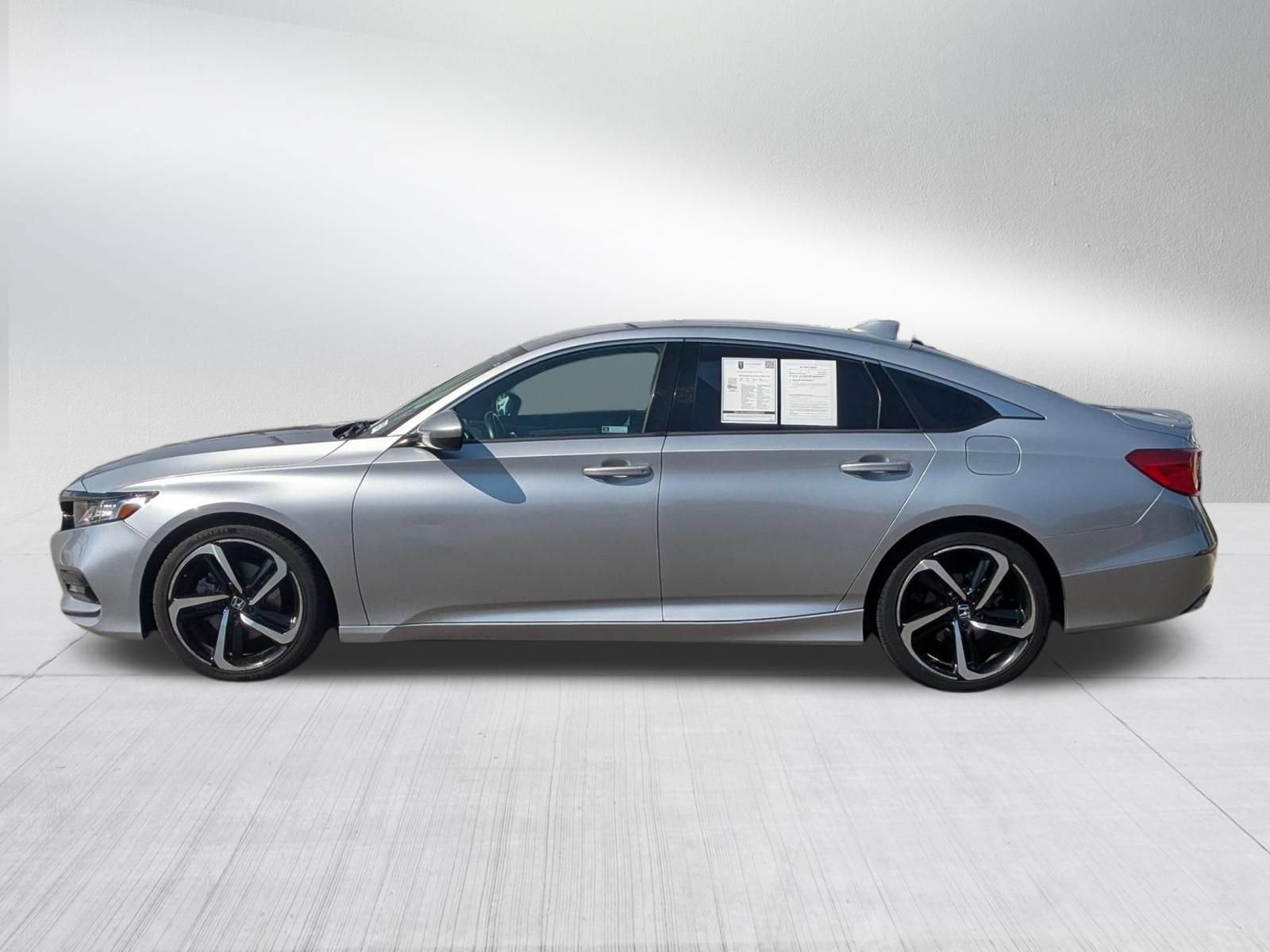 Used 2019 Honda Accord Sport image 2