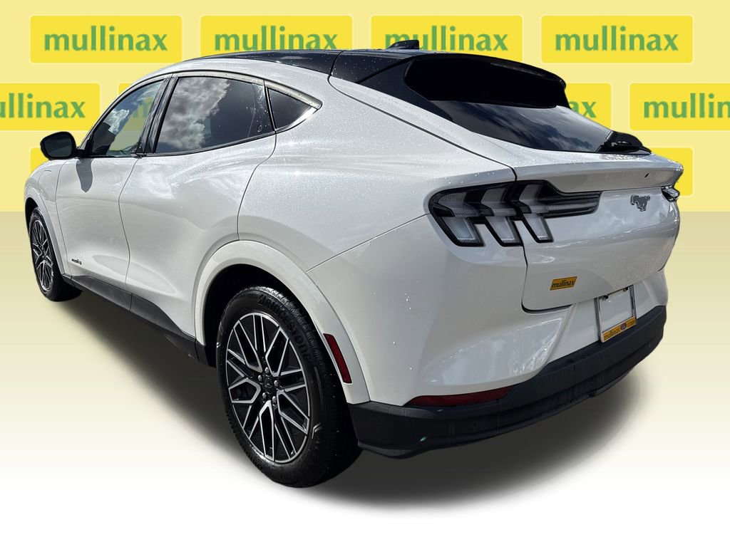 Used 2025 Ford Mustang Mach-E Premium image 9
