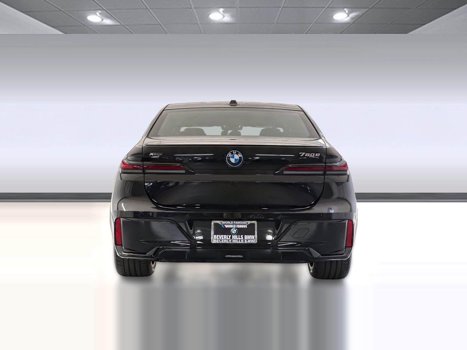 New 2026 BMW 750e xDrive image 10