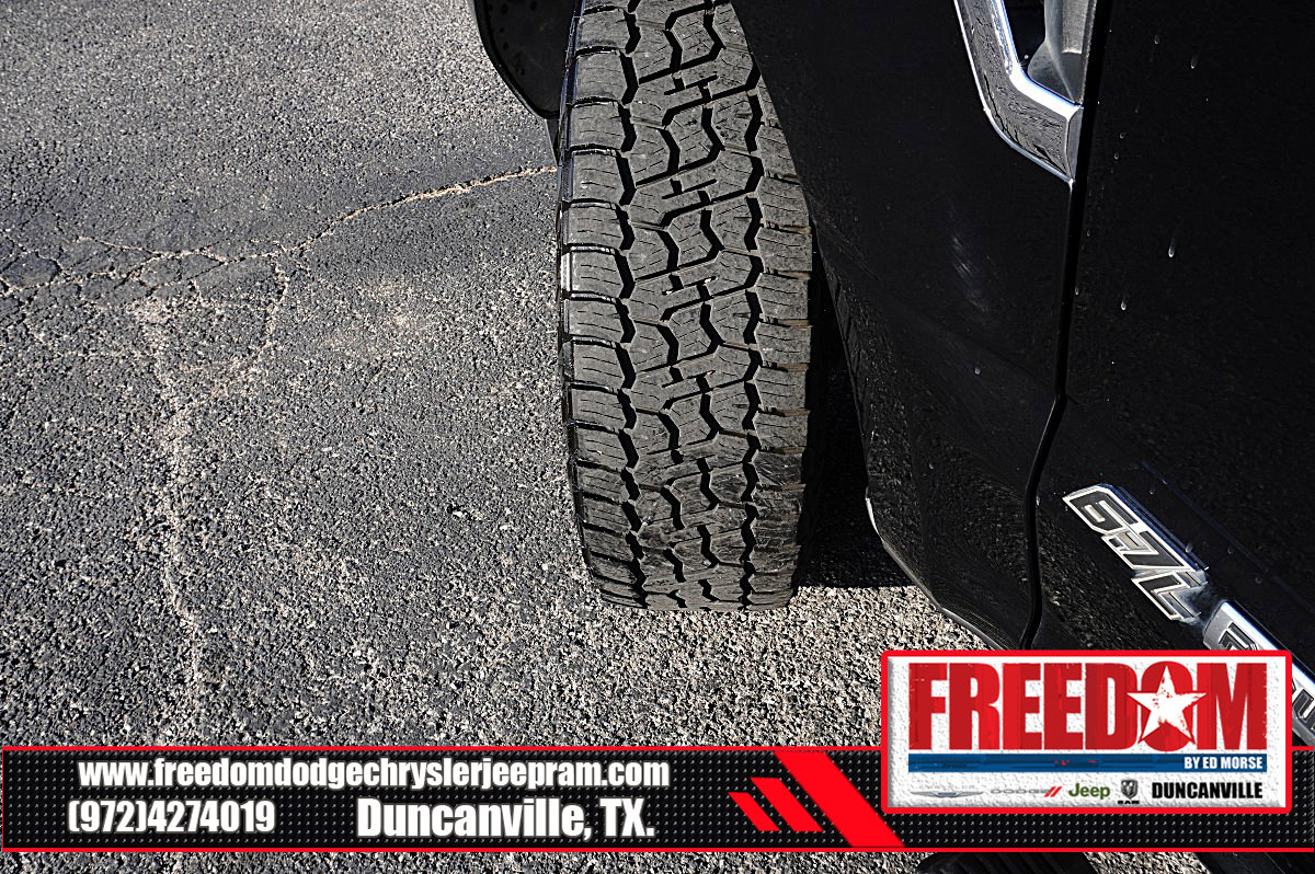 Used 2017 Ford F250 Platinum w/ Platinum Ultimate Package AWD/4WD image 44