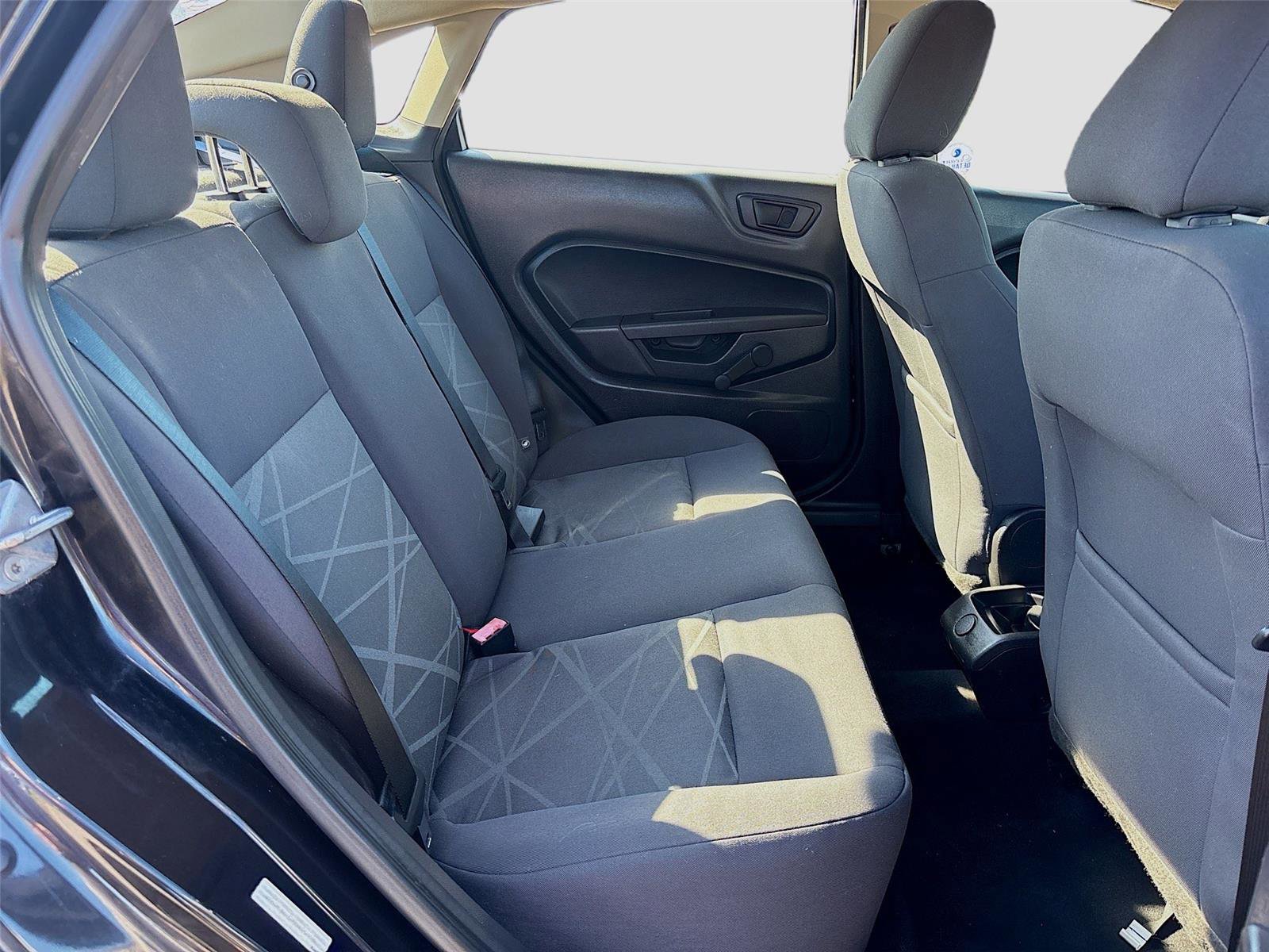 Used 2015 Ford Fiesta S image 30