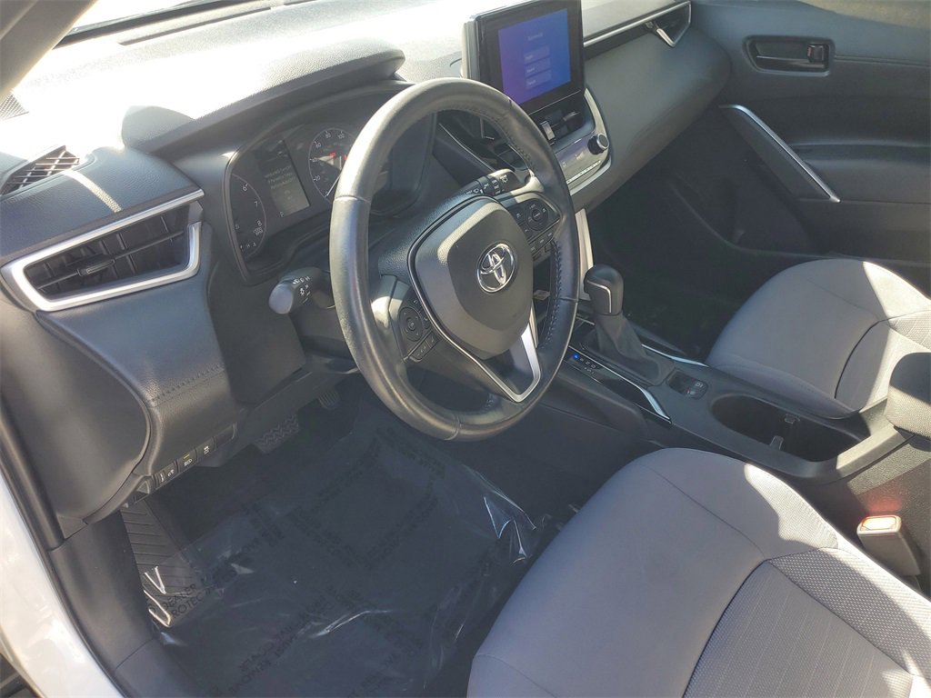 Certified 2023 Toyota Corolla Cross SE image 20