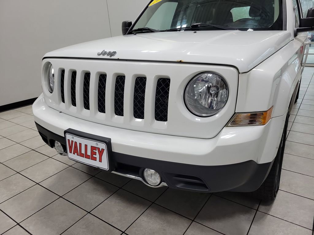 Used 2017 Jeep Patriot High Altitude image 20