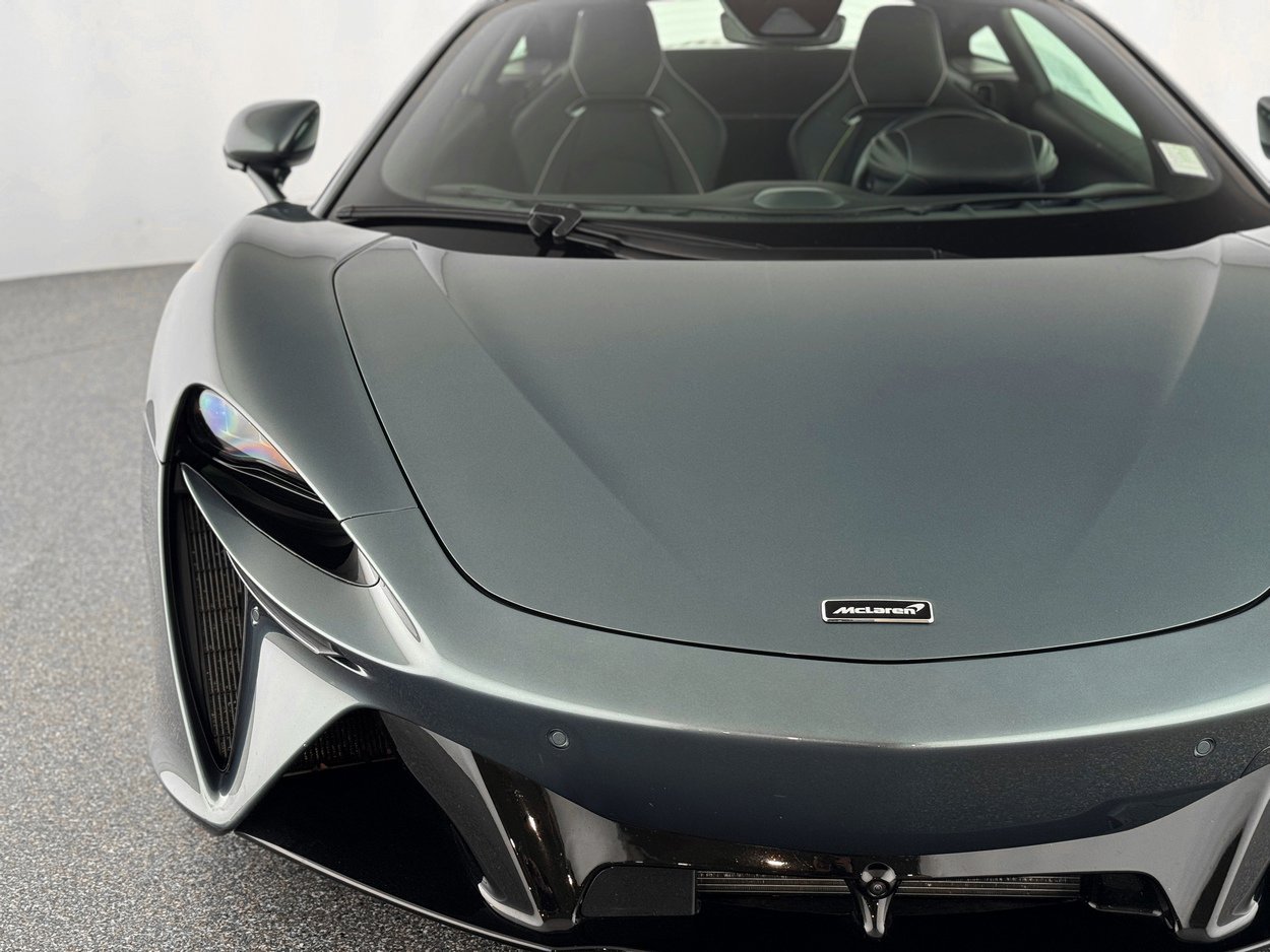 Used 2023 McLaren Artura image 35
