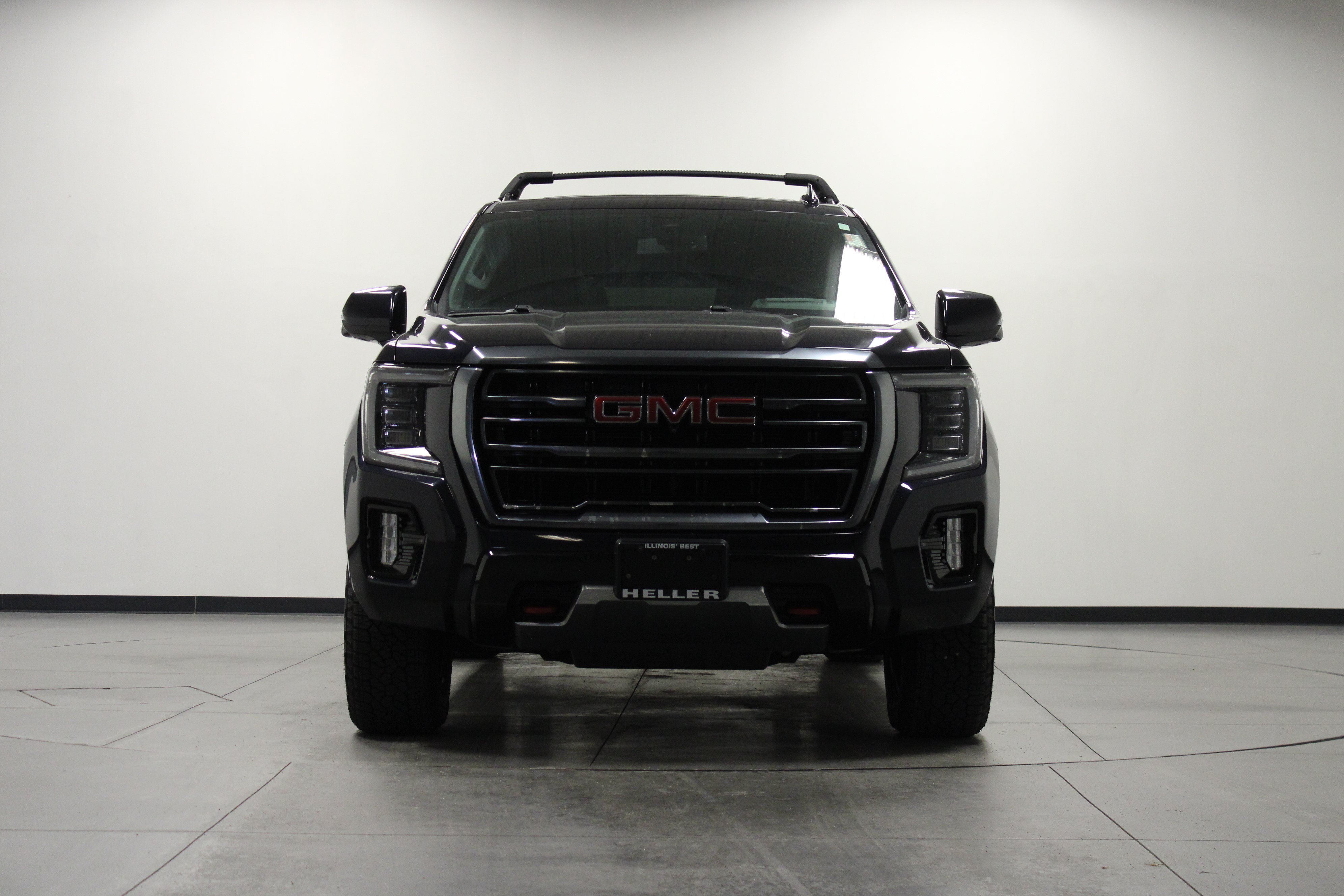 Used 2022 GMC Yukon AT4 w/ AT4 Premium Package AWD/4WD image 9