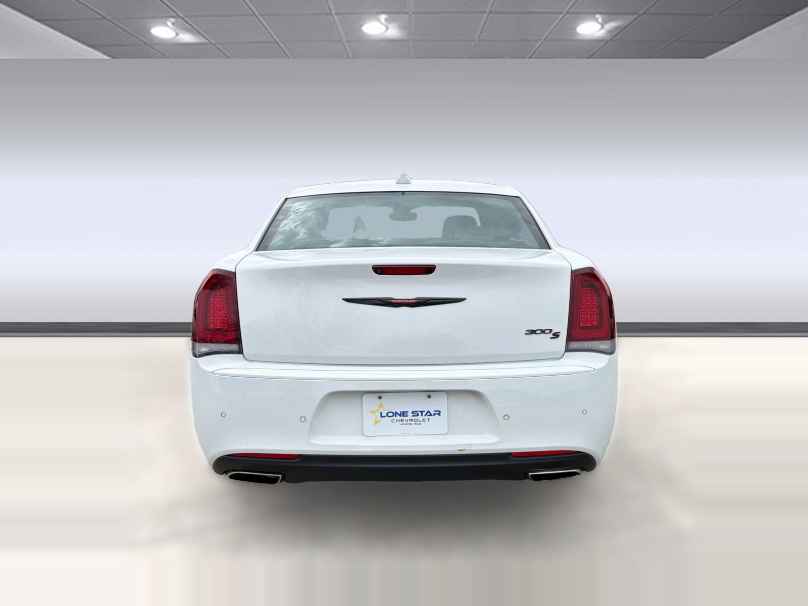 Used 2023 Chrysler 300 S RWD image 9