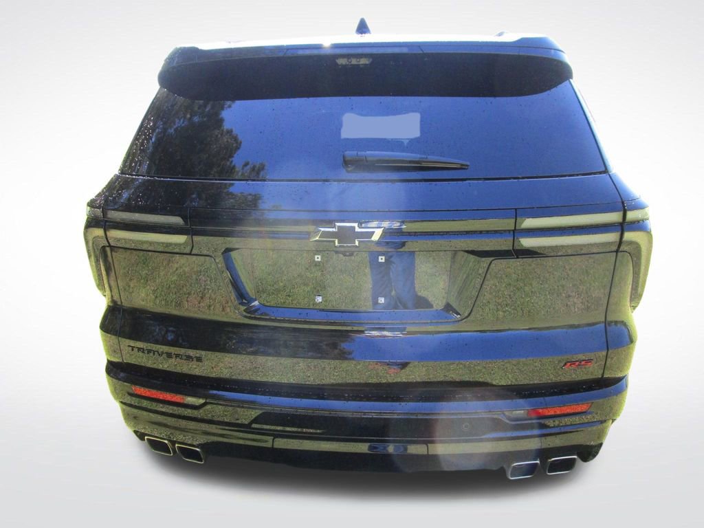 Used 2024 Chevrolet Traverse RS image 8