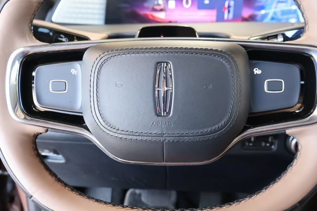 Used 2025 Lincoln Navigator Black Label AWD/4WD image 25