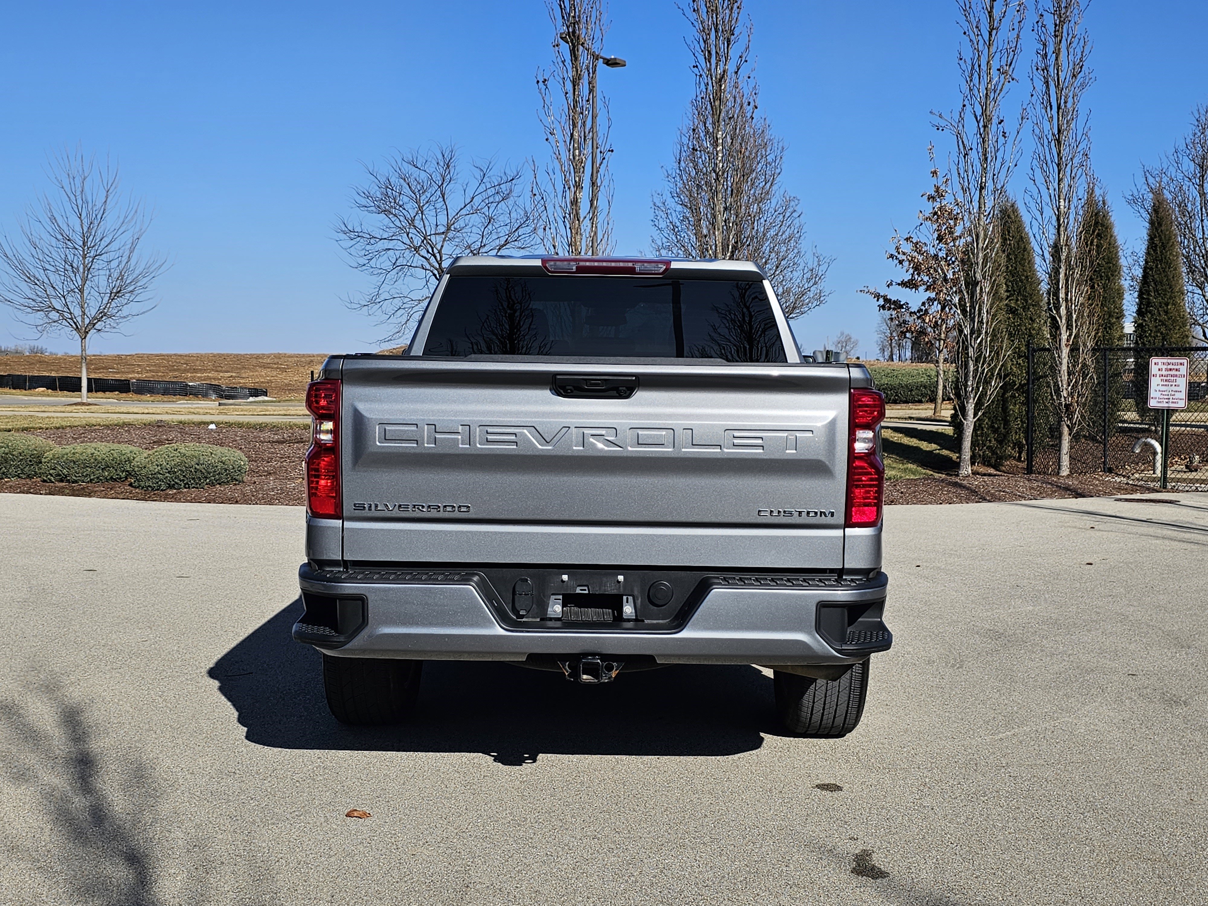 Used 2023 Chevrolet Silverado 1500 Custom image 4