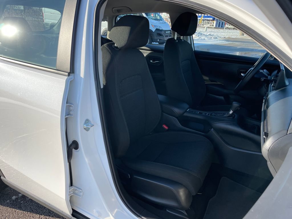 Used 2024 Honda HR-V LX image 39