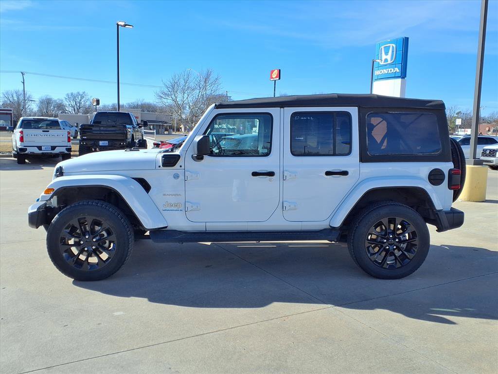 Used 2023 Jeep Wrangler Sahara w/ Cold Weather Group image 24