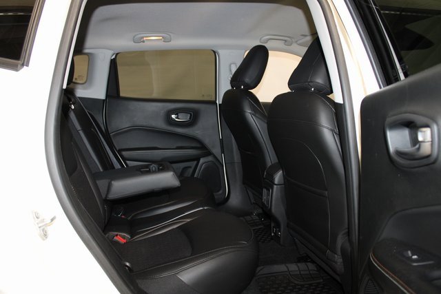 Used 2019 Jeep Compass Latitude image 13