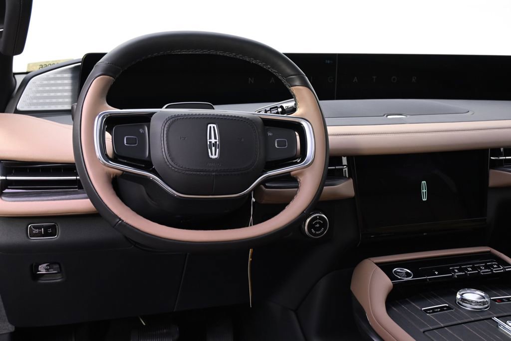 New 2026 Lincoln Navigator Black Label image 12