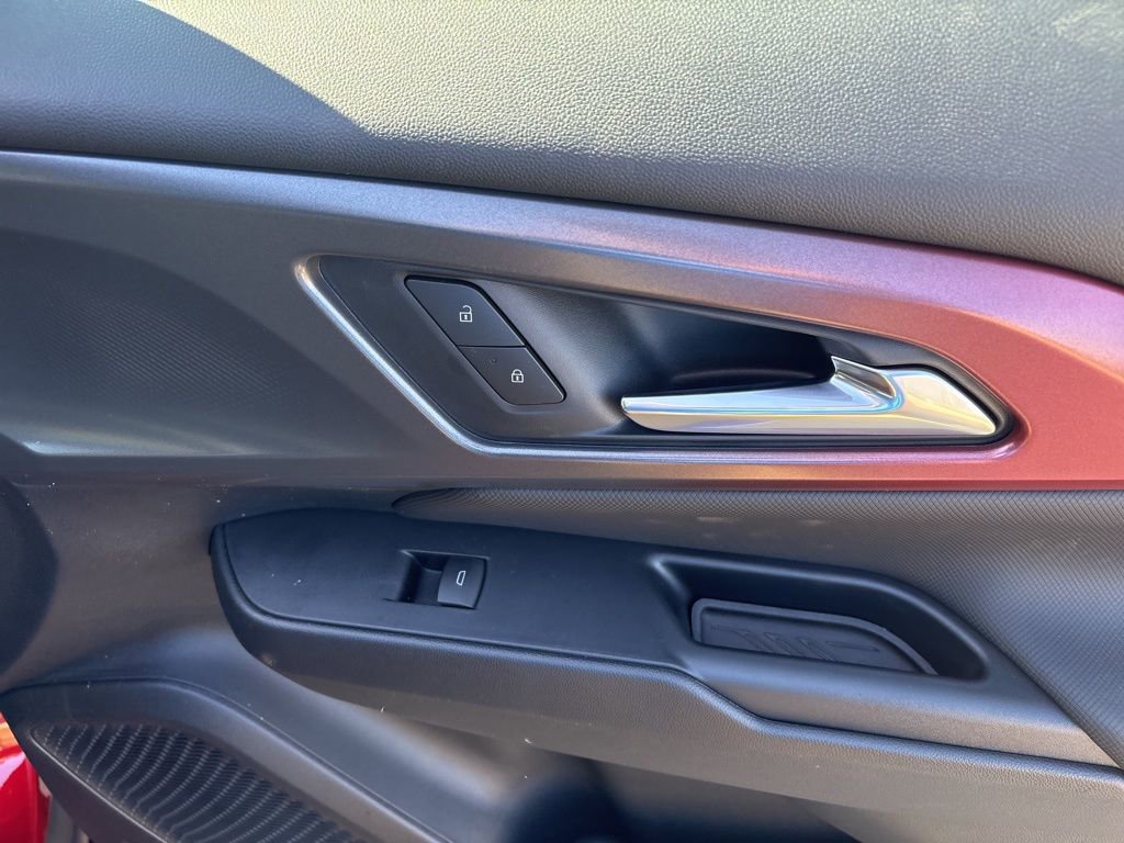 New 2026 Chevrolet Equinox EV RS AWD/4WD image 33