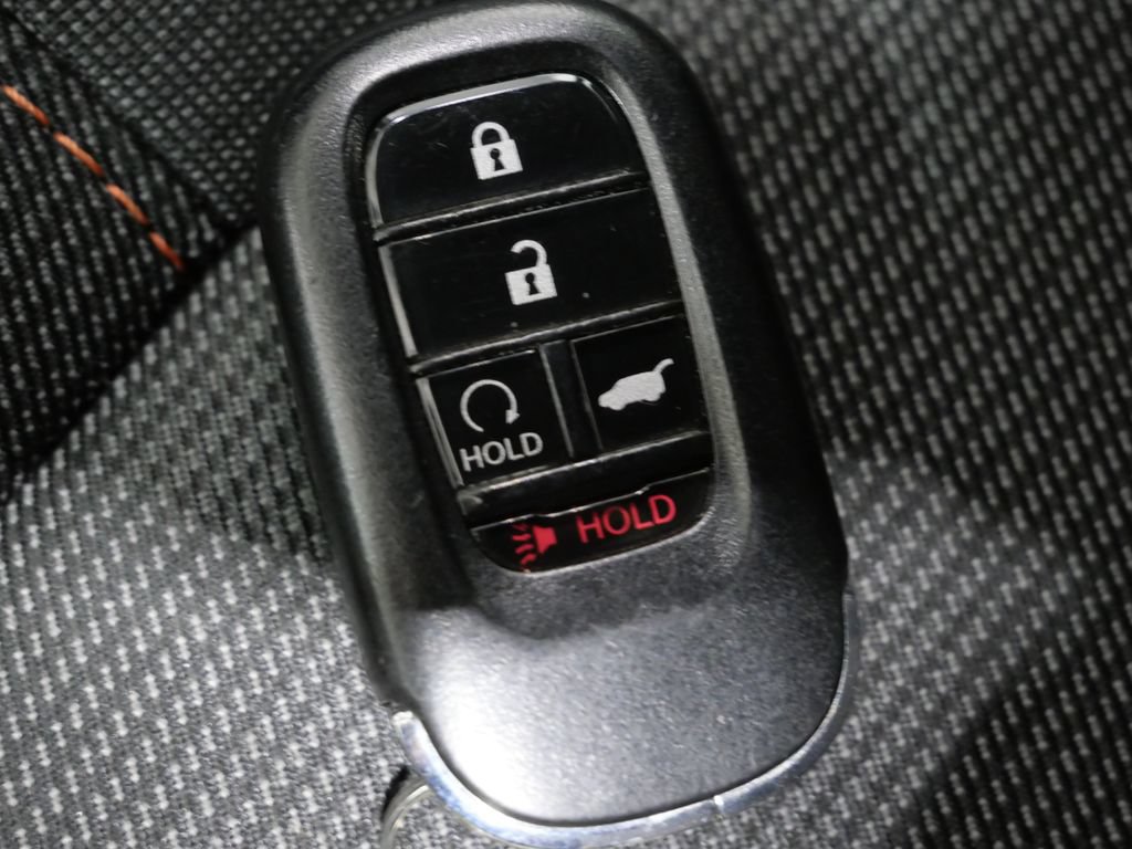 Used 2024 Honda Pilot Sport image 29