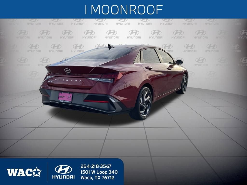 Used 2024 Hyundai Elantra SEL w/ Convenience Package image 8