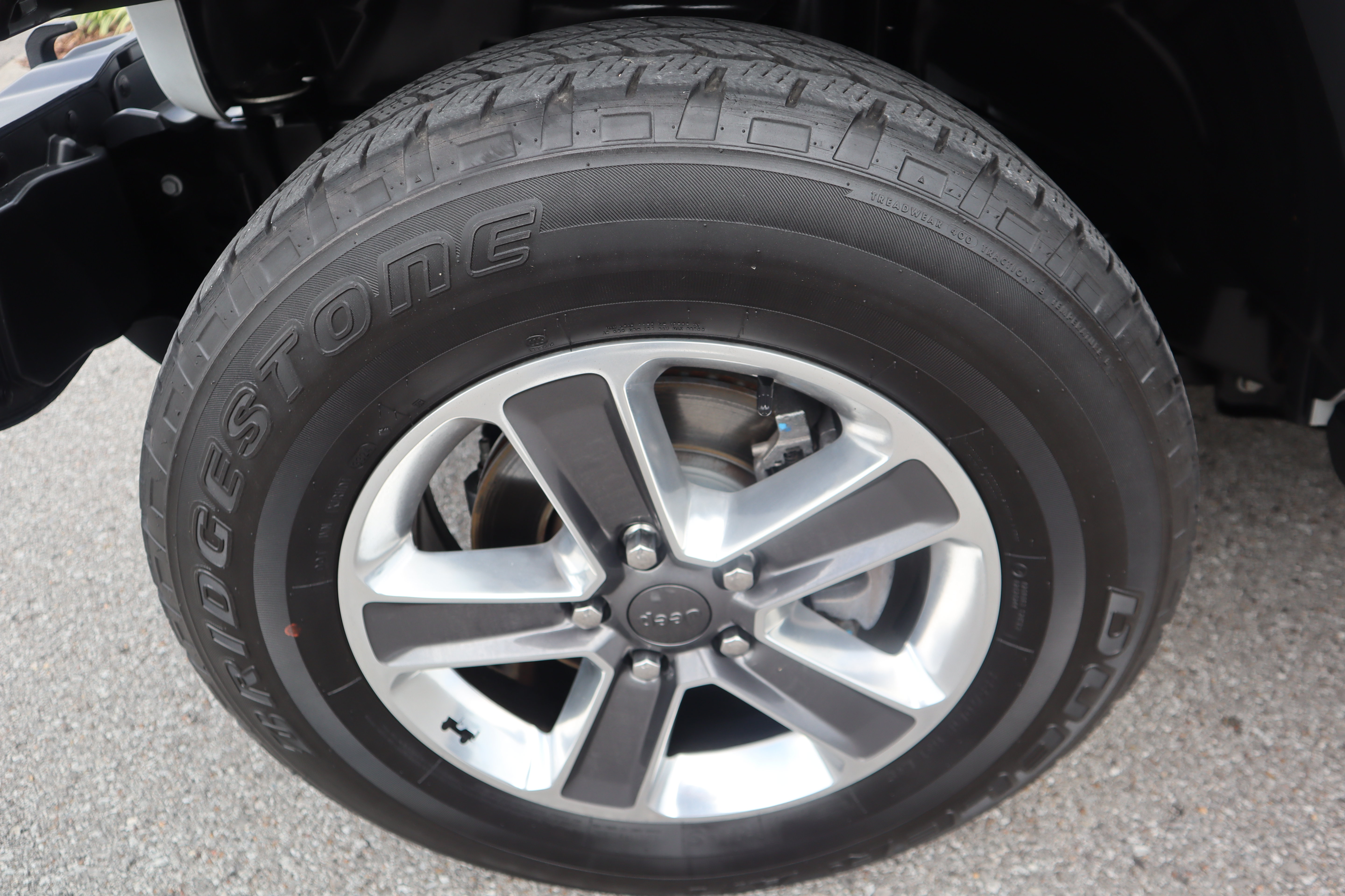 Used 2020 Jeep Wrangler Unlimited Sahara AWD/4WD image 11