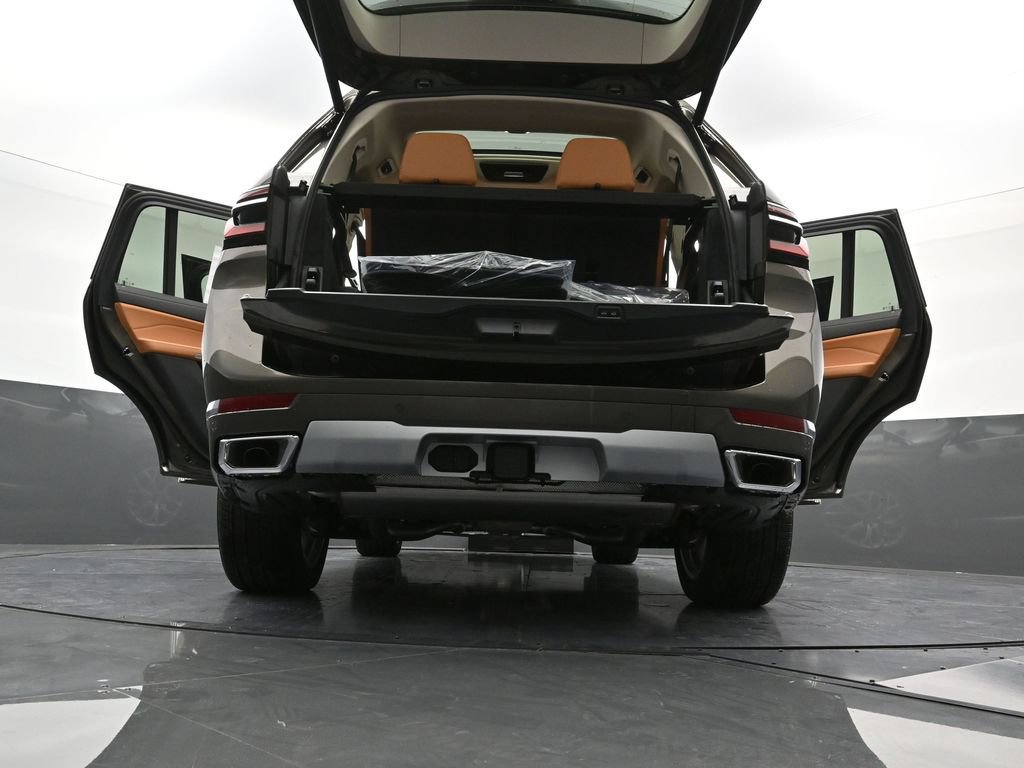 New 2025 BMW X7 xDrive40i image 50