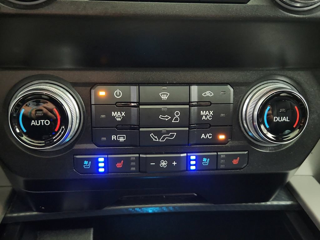 Used 2020 Ford F150 Lariat w/ Equipment Group 502A Luxury AWD/4WD image 18