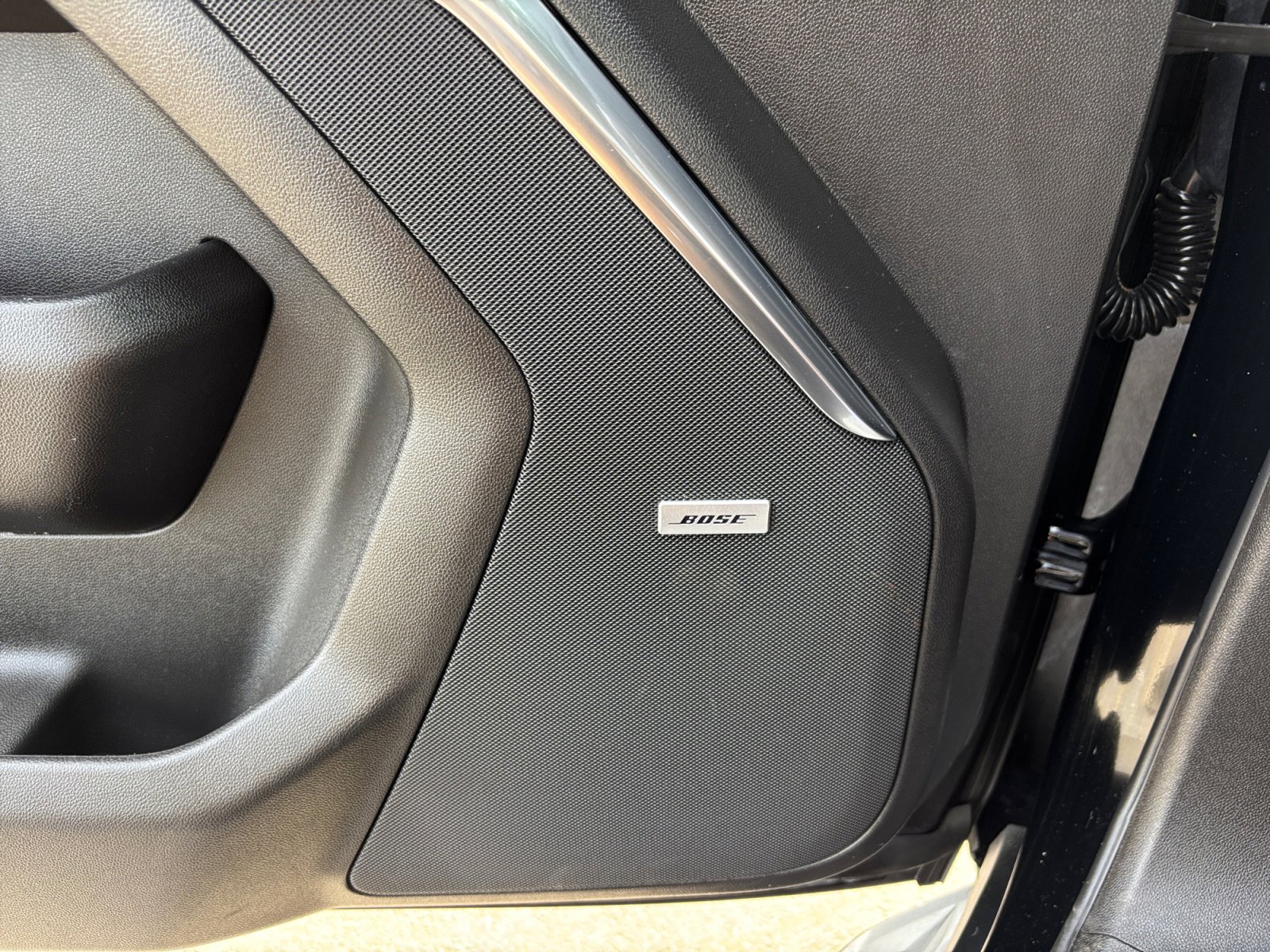 Used 2023 GMC Yukon Denali w/ Advanced Technology Package image 26