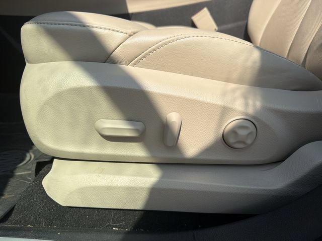 Used 2019 Buick Envision Premium w/ Driver Confidence Package AWD/4WD image 10