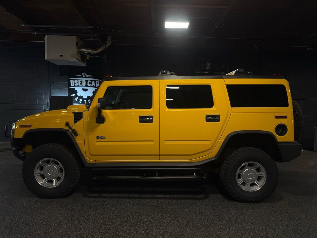Used 2003 HUMMER H2 w/ Preferred Equipment Group AWD/4WD image 2
