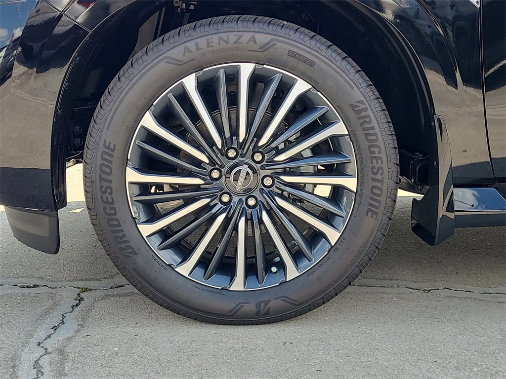 New 2025 Nissan Armada Platinum Reserve image 3